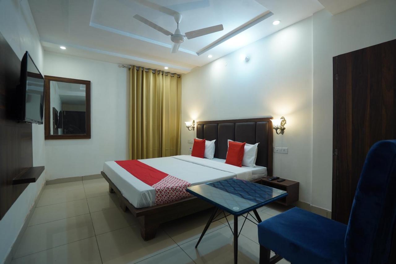 Hotel O Grey Orchid Ludhiana Buitenkant foto