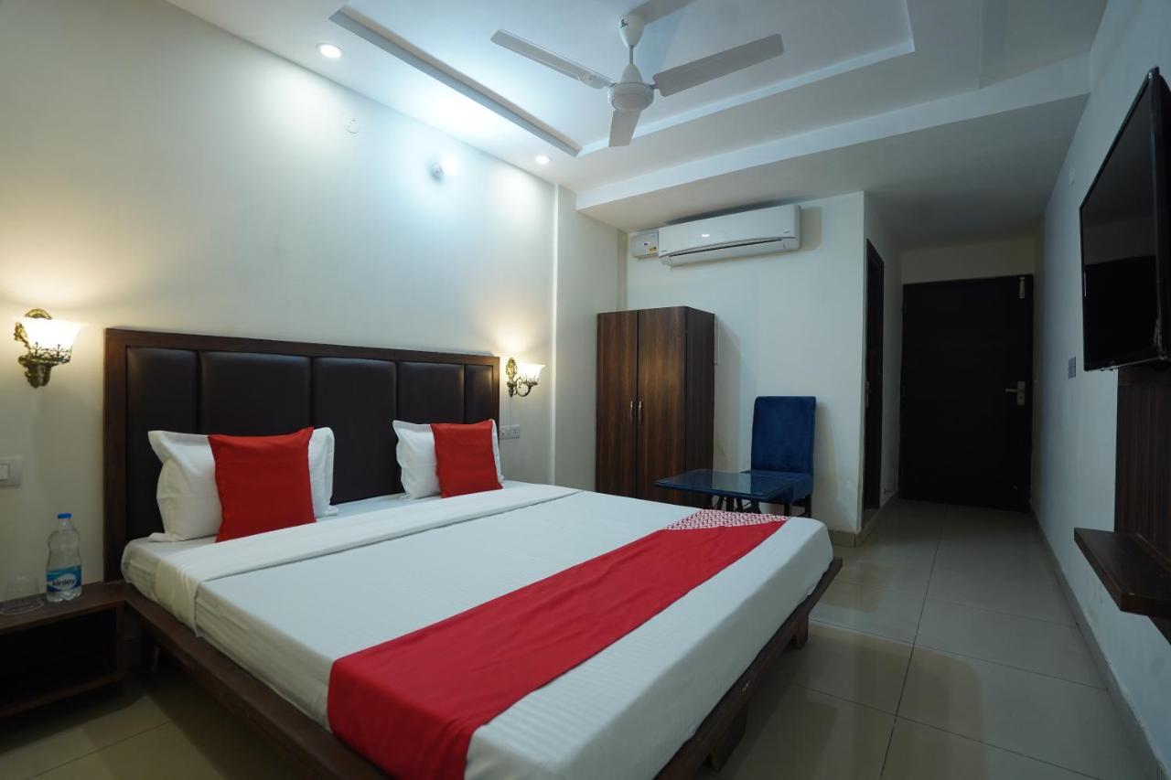 Hotel O Grey Orchid Ludhiana Buitenkant foto