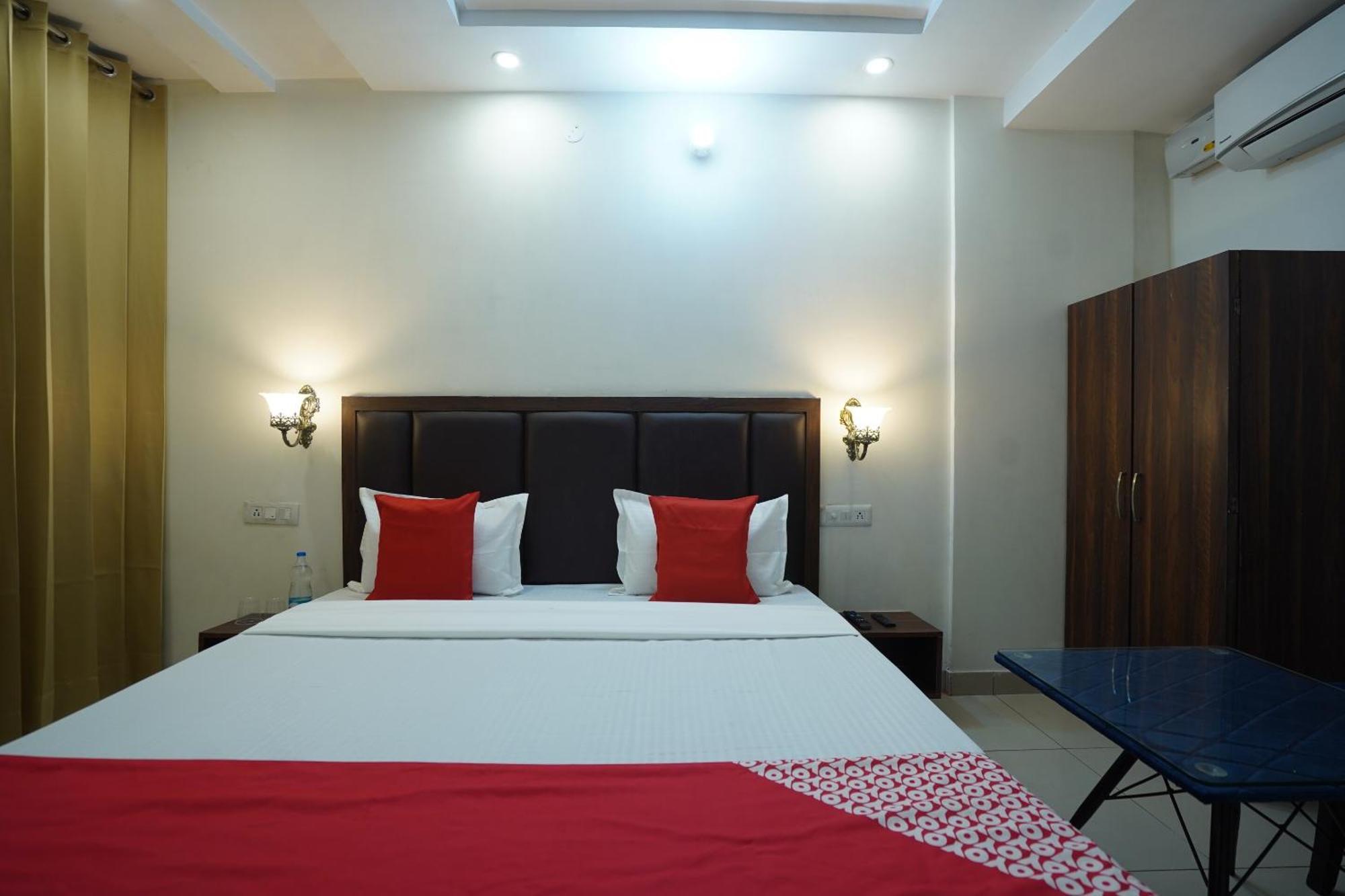 Hotel O Grey Orchid Ludhiana Buitenkant foto