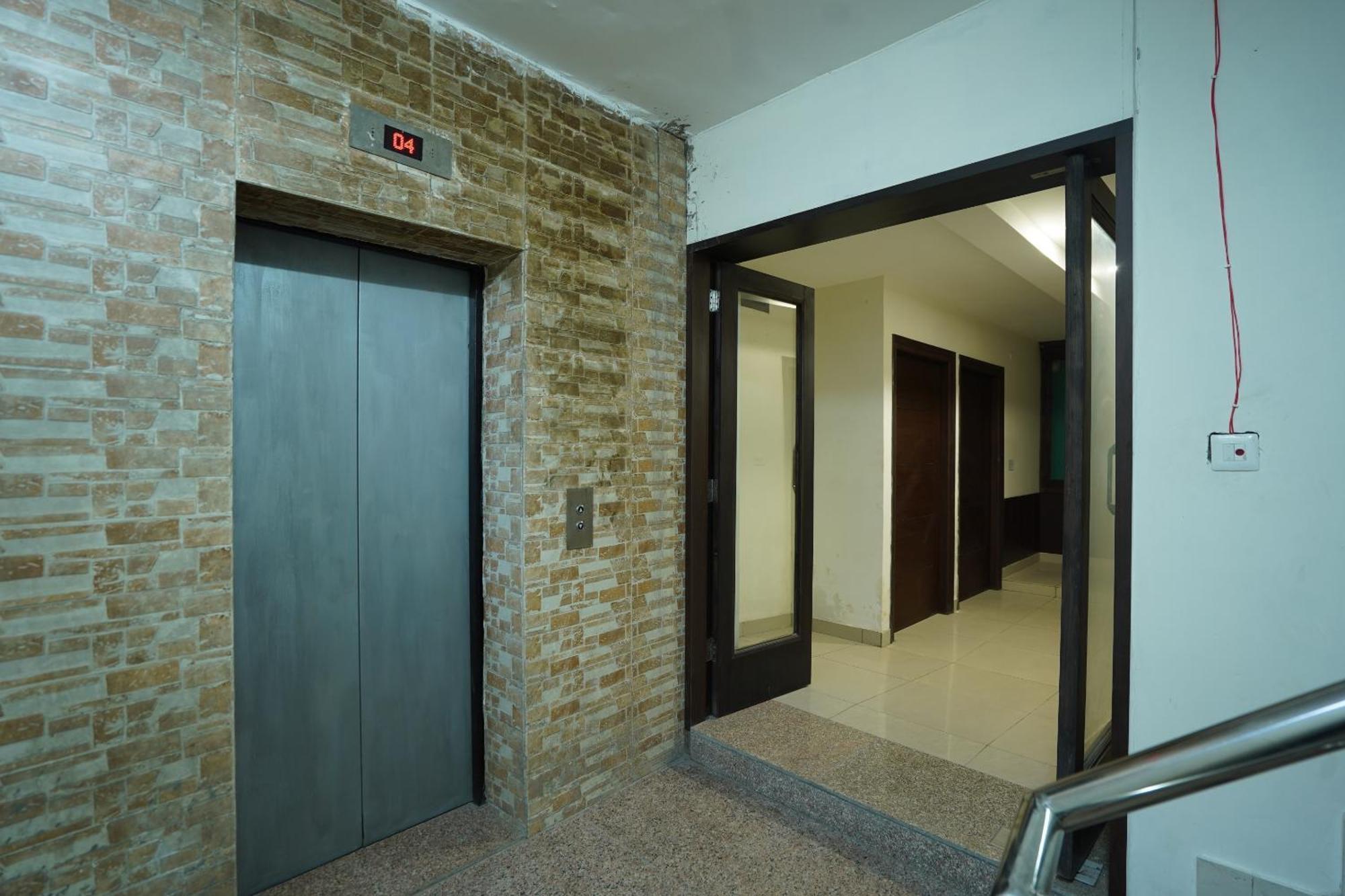 Hotel O Grey Orchid Ludhiana Buitenkant foto